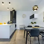 Adriatic Oasis & Marine View Apartman