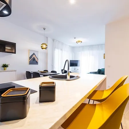 Adriatic Oasis & Marine View Дубровник