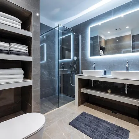 Adriatic Oasis & Marine View Apartment *