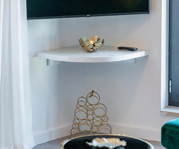 Adriatic Oasis & Marine View דירה