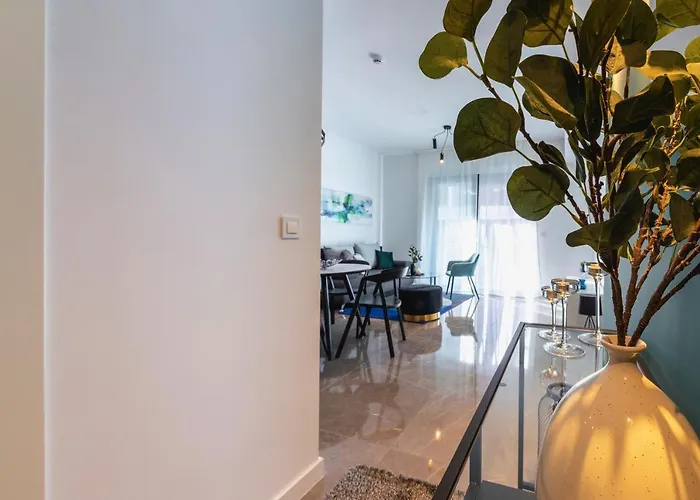 Adriatic Oasis & Marine View Apartament *