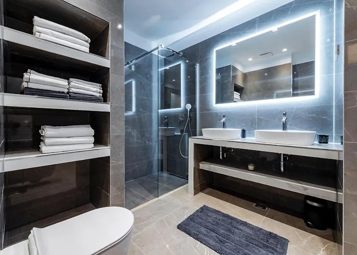 Adriatic Oasis & Marine View דירה *